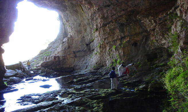 Nacimiento-del-Río-Mundo-cueva-de-los-chorros