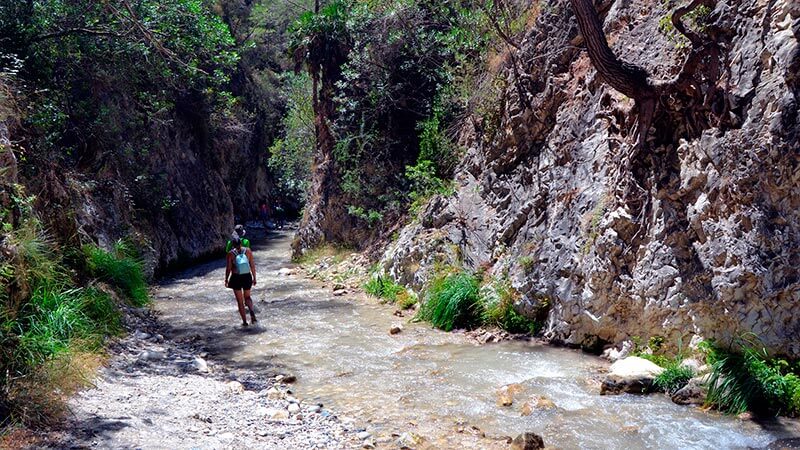 las-mejores-rutas-de-senderismo-rio-chillar-nerja-malaga